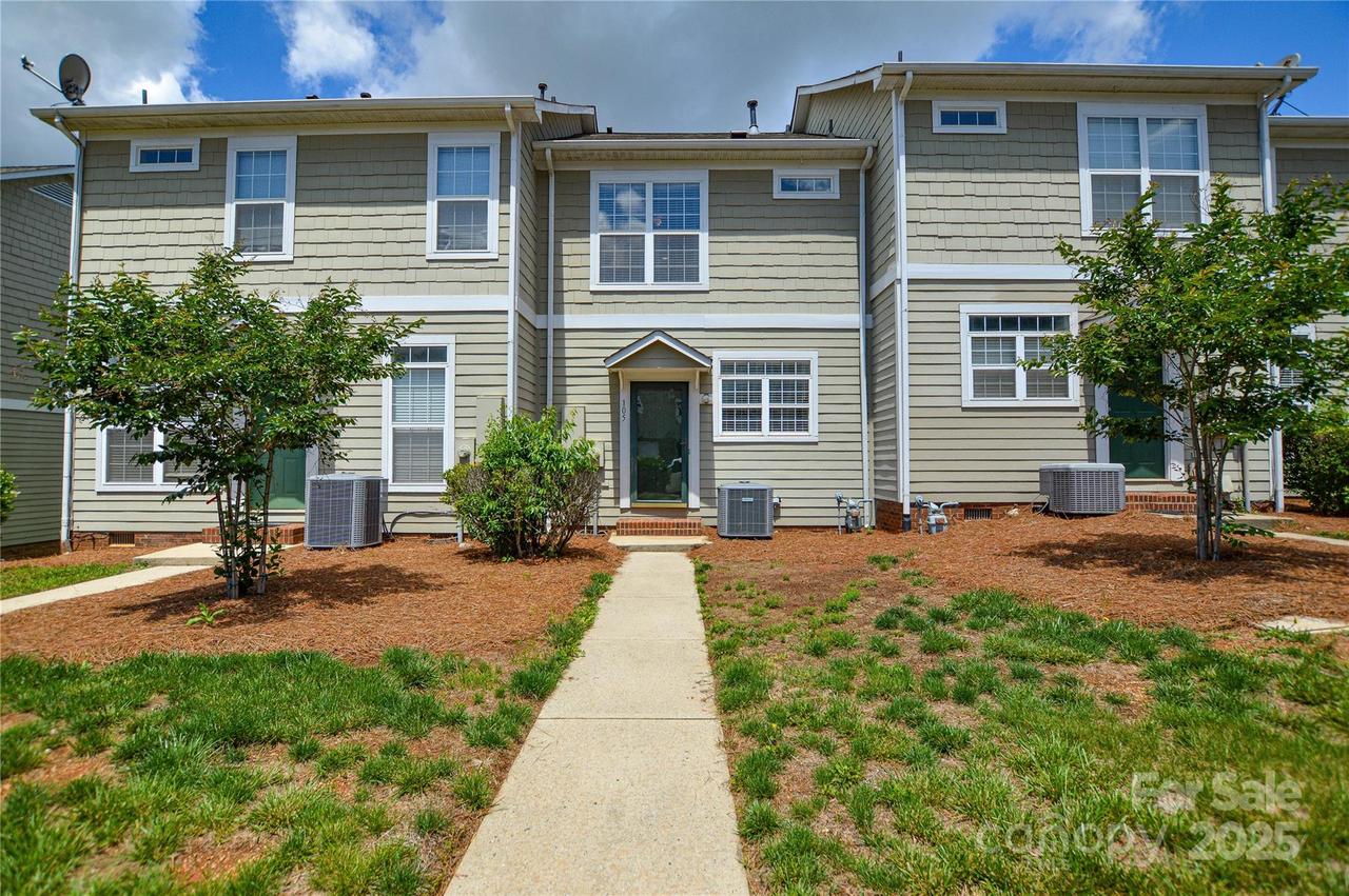 105 Woodsong Ln., Mooresville, NC 28117