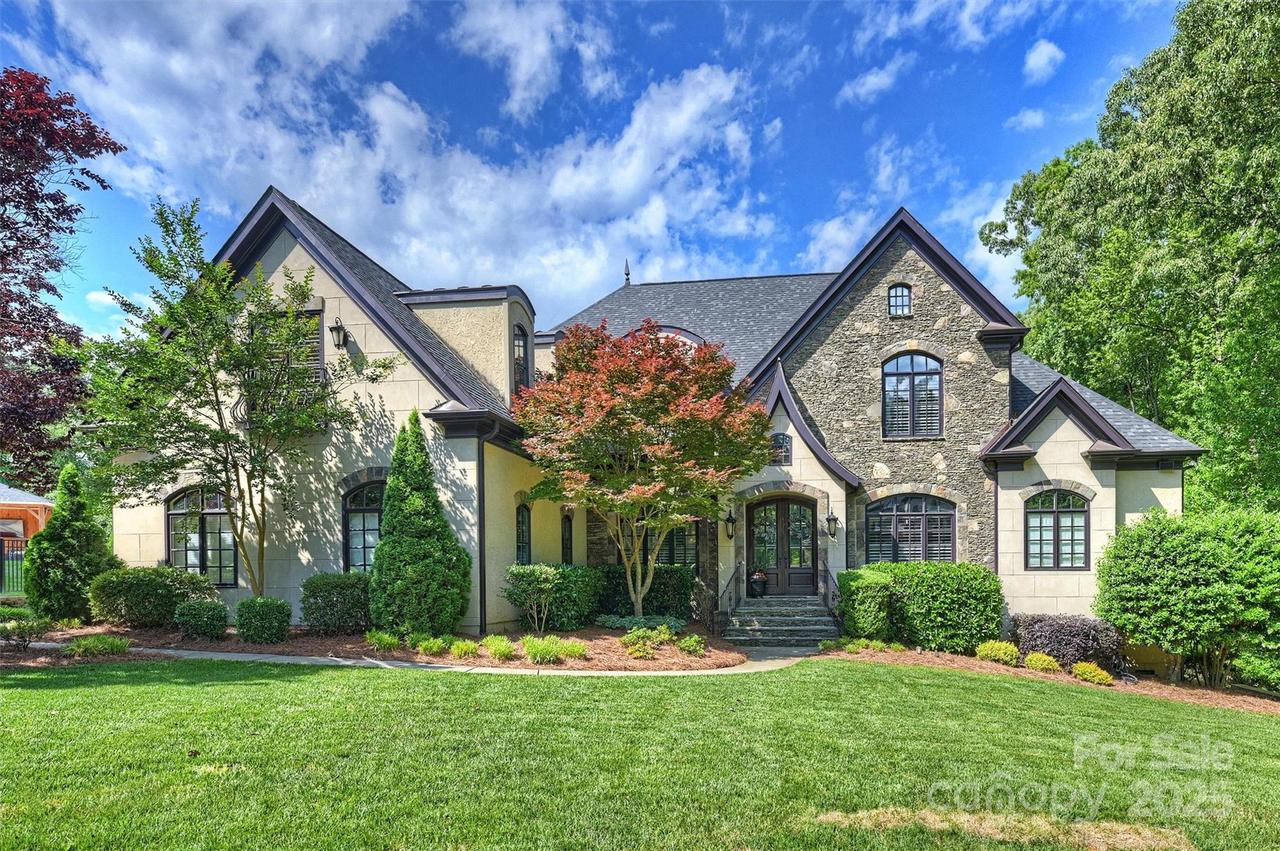 2004 Garden View Ln., Weddington, NC 28104