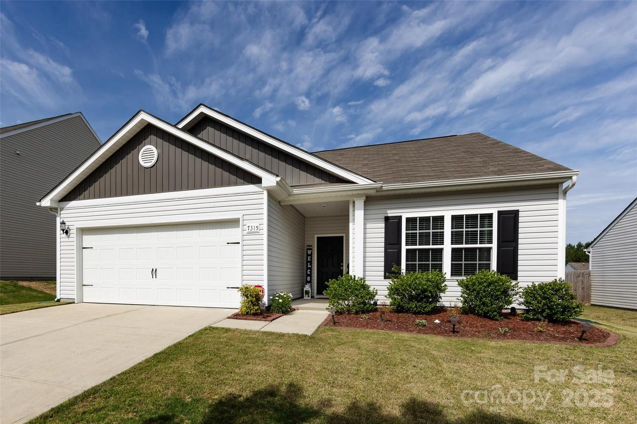 7315 Amberly Hills Rd., Charlotte, NC 28215