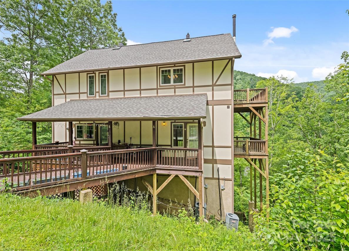 20A Lila Ln., Clyde, NC 28721