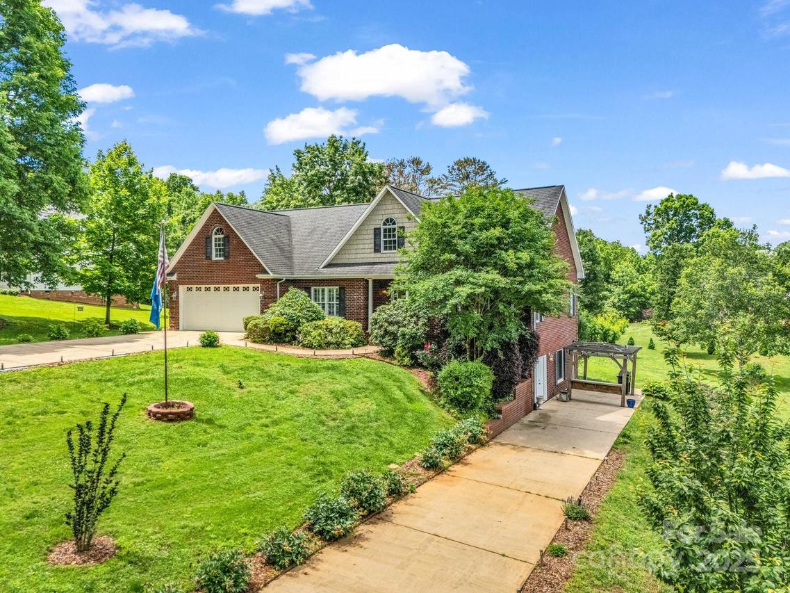 262 Woodridge Dr., Rutherfordton, NC 28139