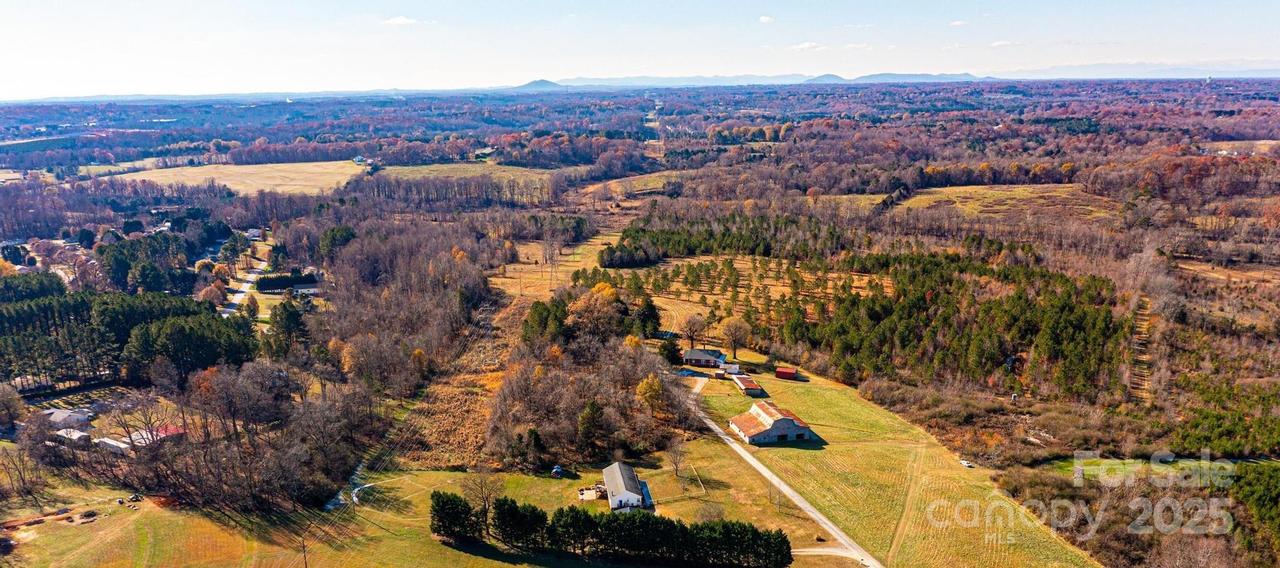 2200 Oweda Dr., Conover, NC 28613