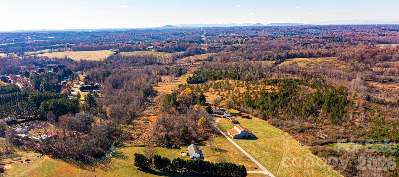 2200 Oweda Dr., Conover, NC 28613