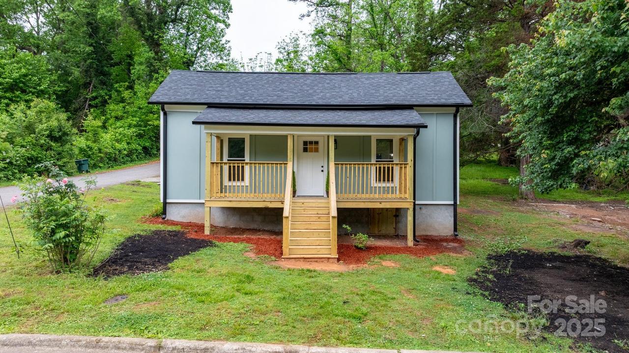 18 S Coulter Ave., Newton, NC 28658