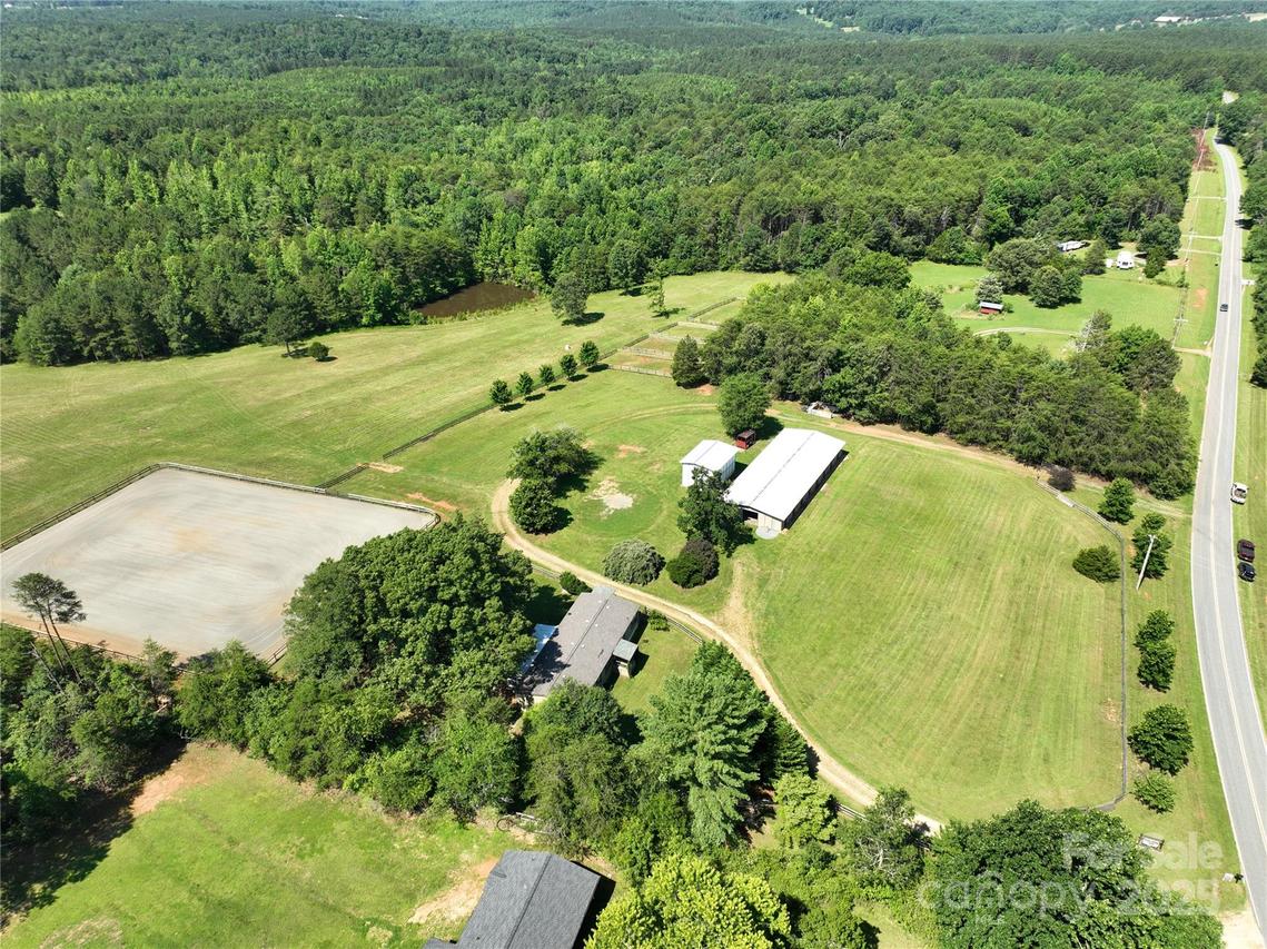 1896 Green Creek Dr., Tryon, NC 28782