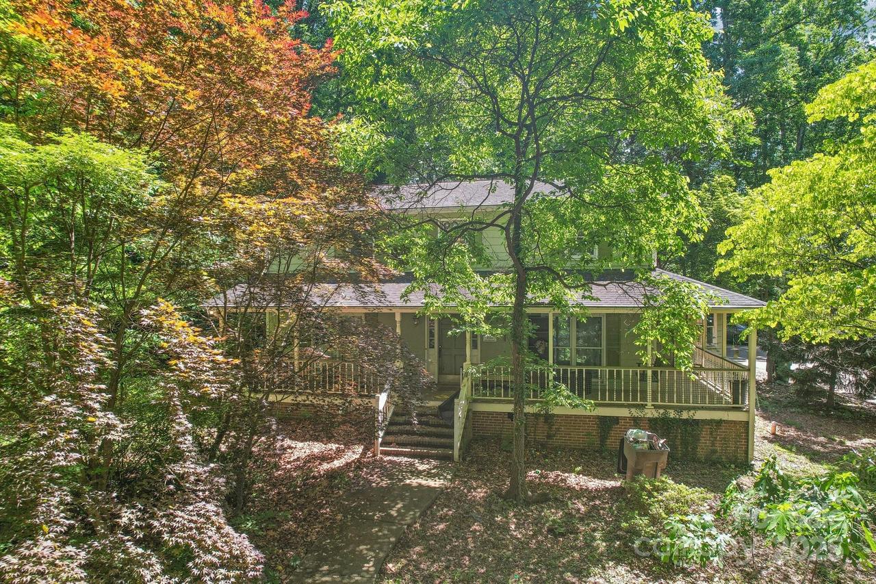 8504 Knollwood Cir., Charlotte, NC 28213