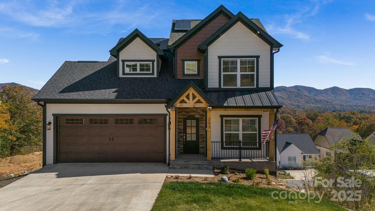 203 Boleyn Dr., Black Mountain, NC 28711