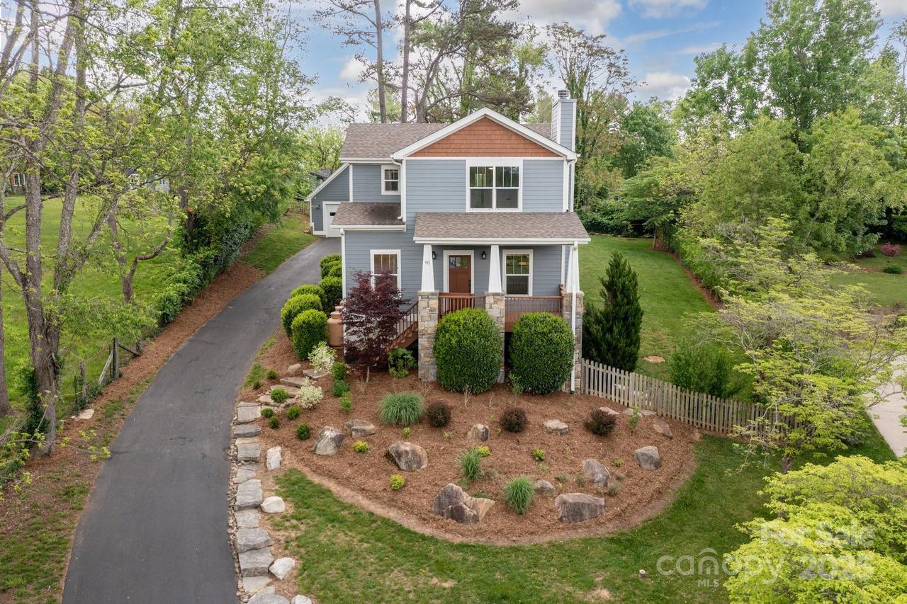 95 Beaver Dr., Asheville, NC 28804