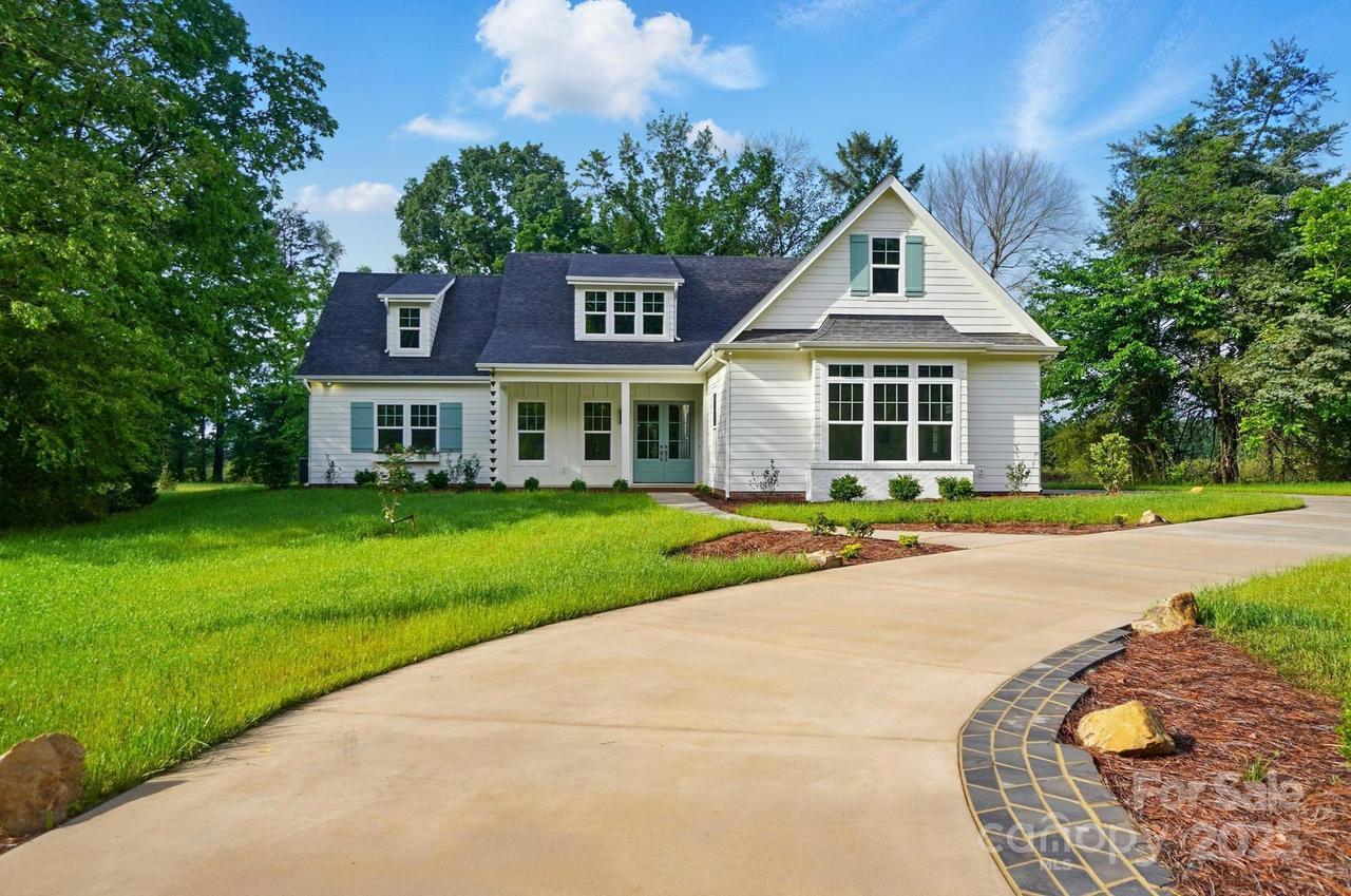 9311 Simpson Rd., Waxhaw, NC 28173