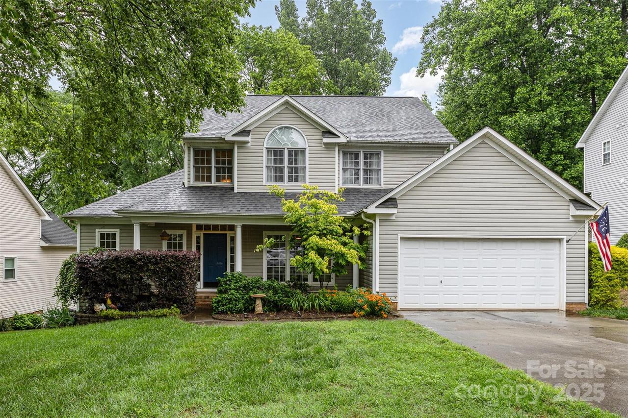 17318 Cambridge Grove Dr., Huntersville, NC 28078