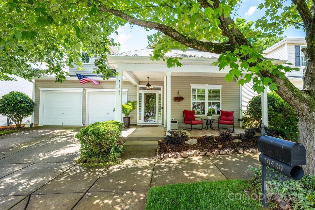 19539 Denae Lynn Dr., Cornelius, NC 28031