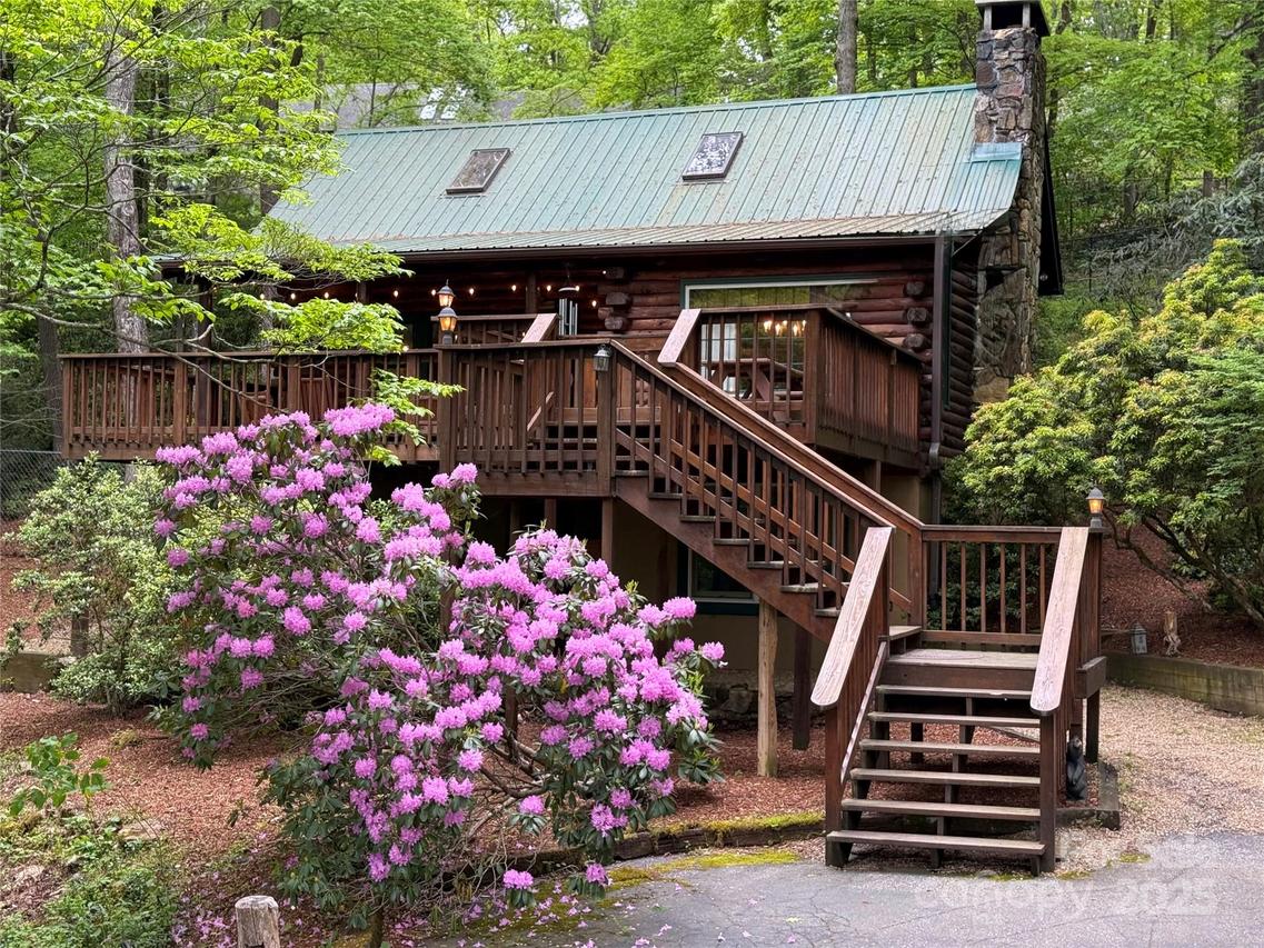 615 Sweetwater Ridge, Burnsville, NC 28714
