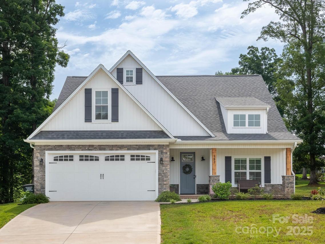 182 Mackenzie Ct., China Grove, NC 28023