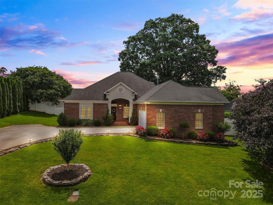 133 43rd Avenue Ln., Hickory, NC 28601