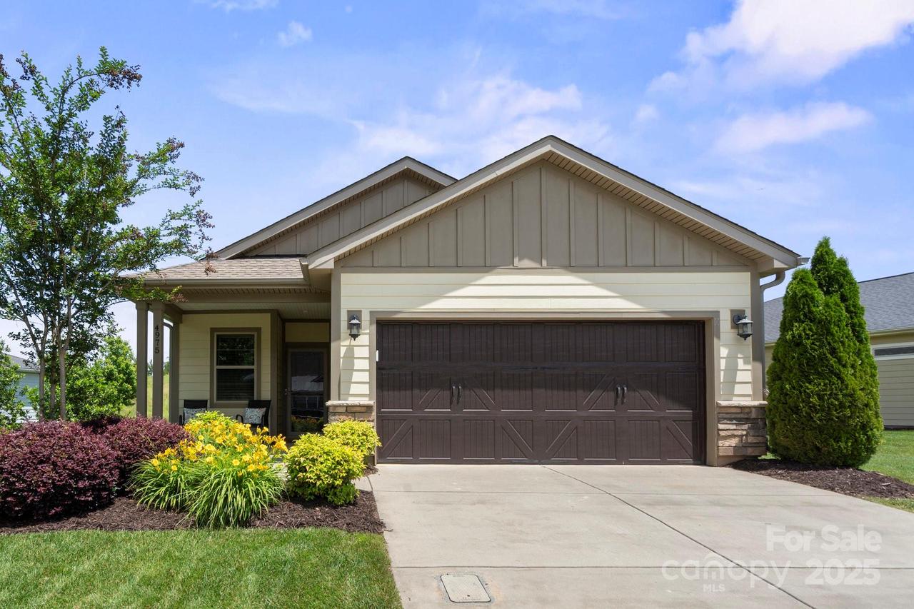 4975 Looking Glass Tr., Denver, NC 28037