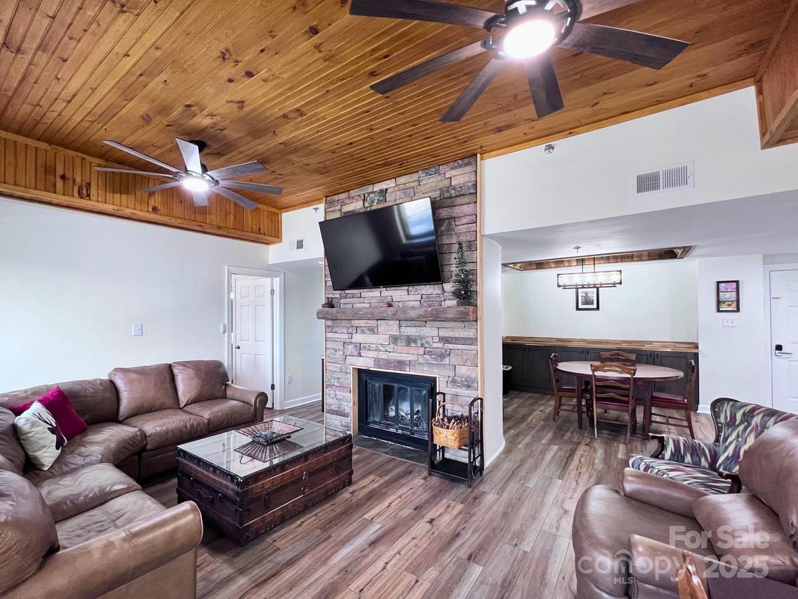 303 Sugar Top Dr. #2115, Sugar Mountain, NC 28604