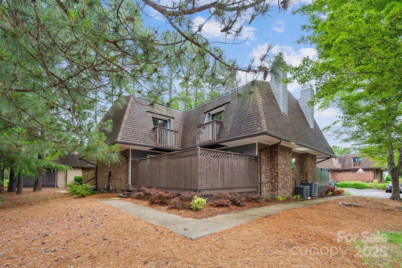 127 Finley Forest Dr., Chapel Hill, NC 27517