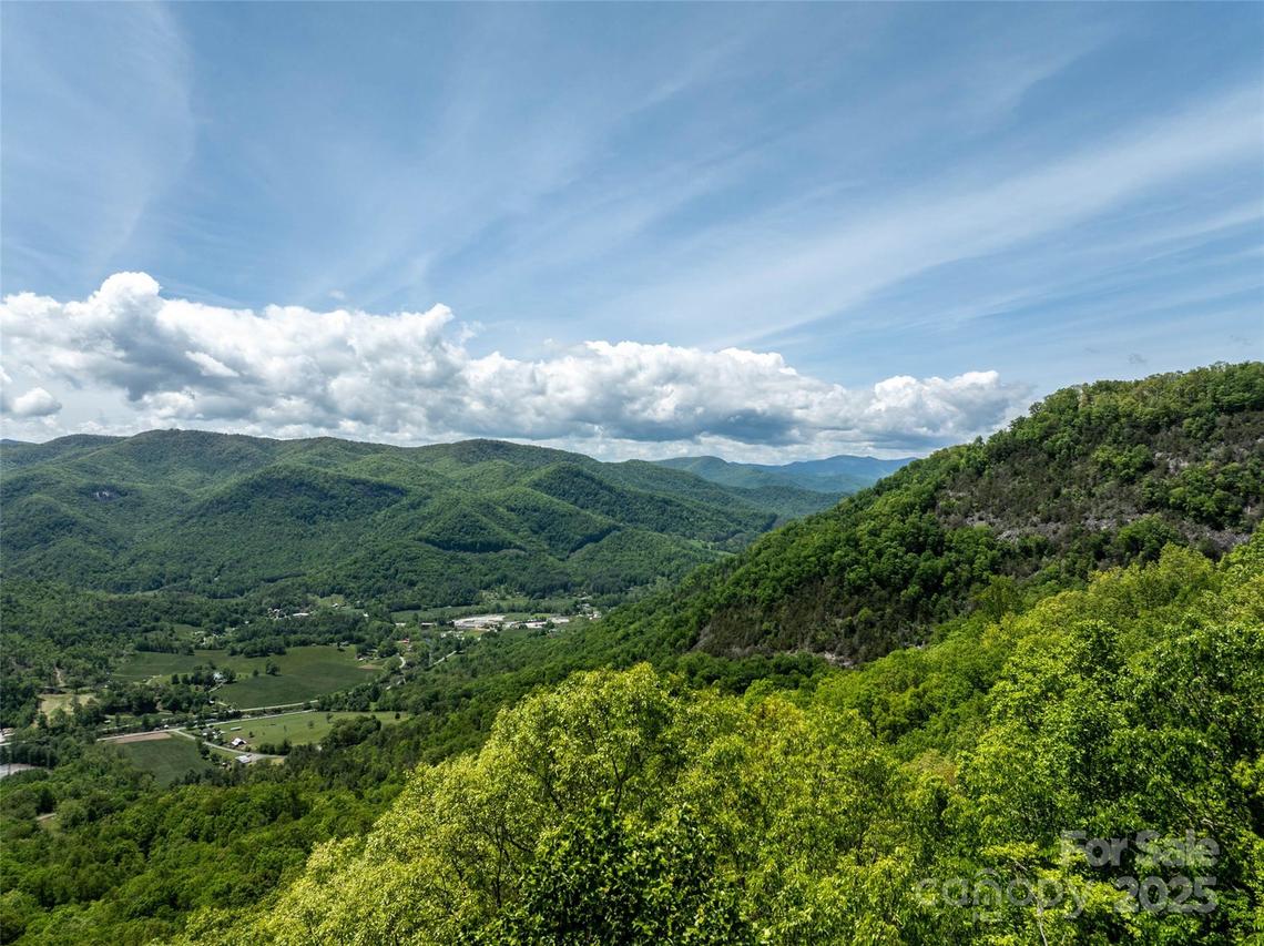 444 Woodring Cemetery Rd., Tuckasegee, NC 28783