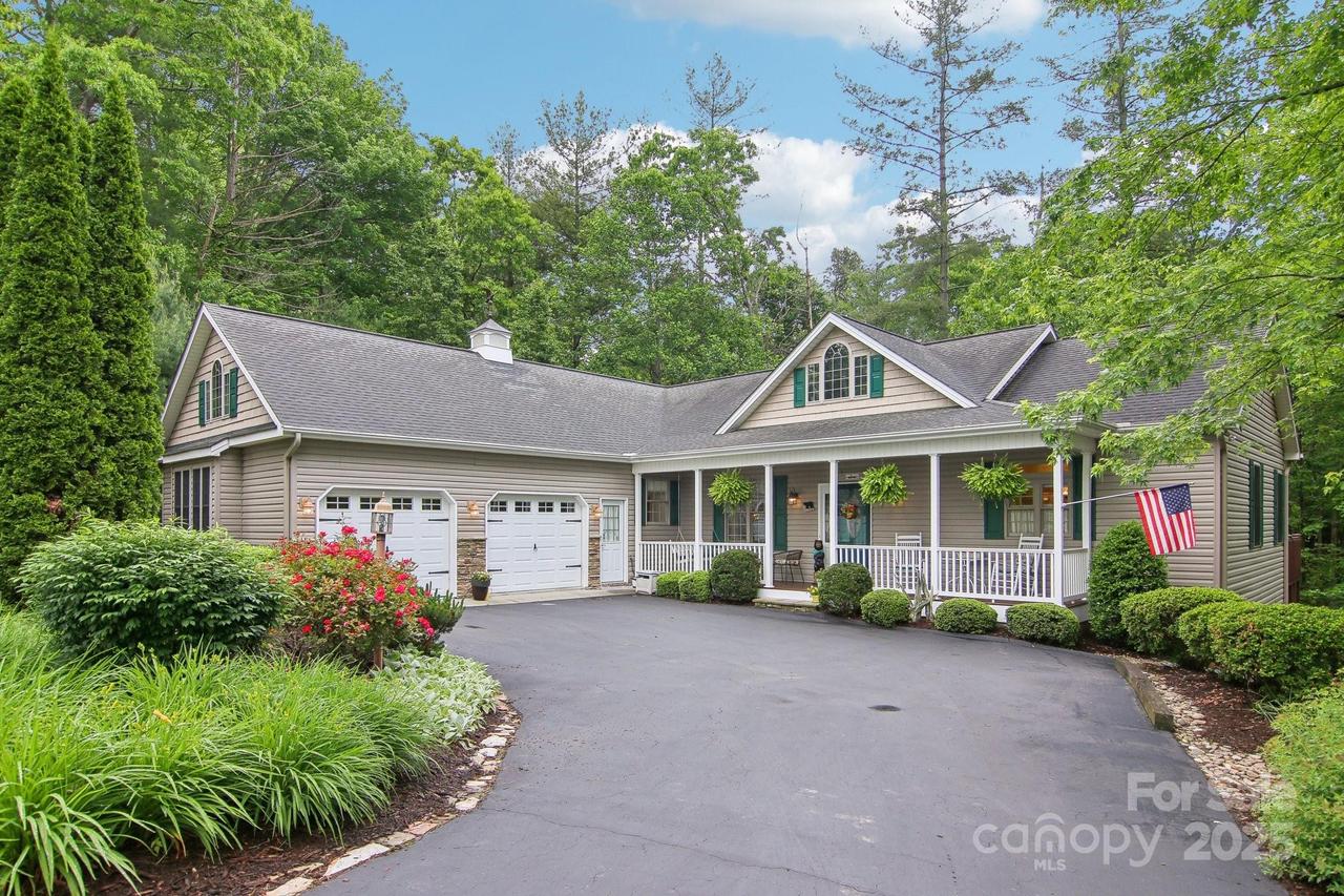 310 Jonathan Creek Dr., Etowah, NC 28729