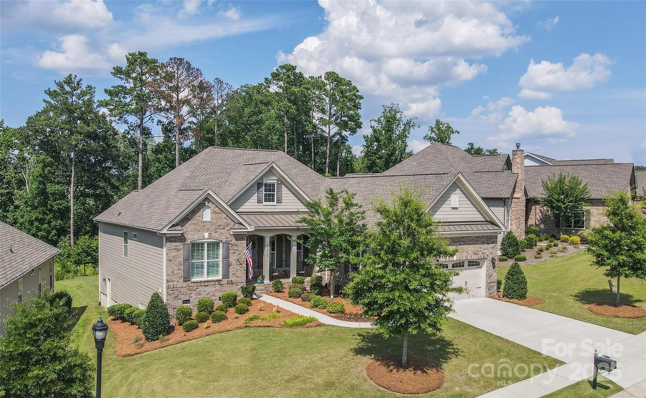 16010 Vale Ridge Dr., Charlotte, NC 28278