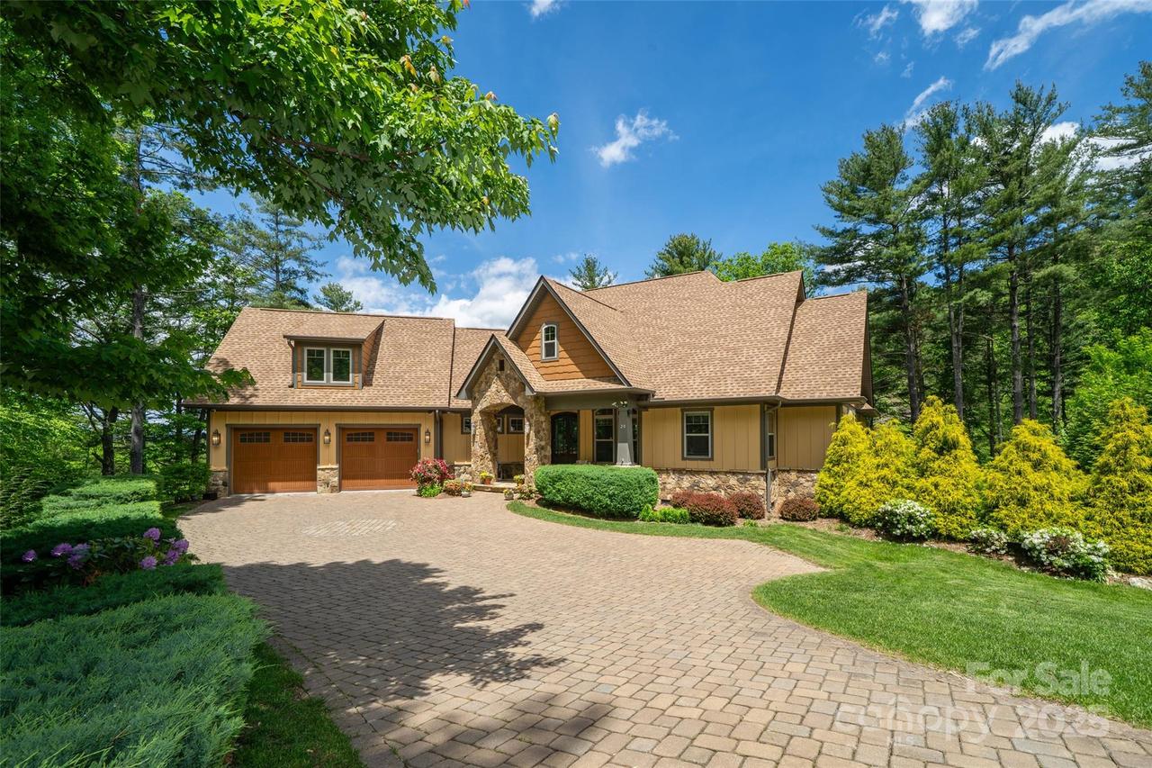 20 Angler Tr., Asheville, NC 28803
