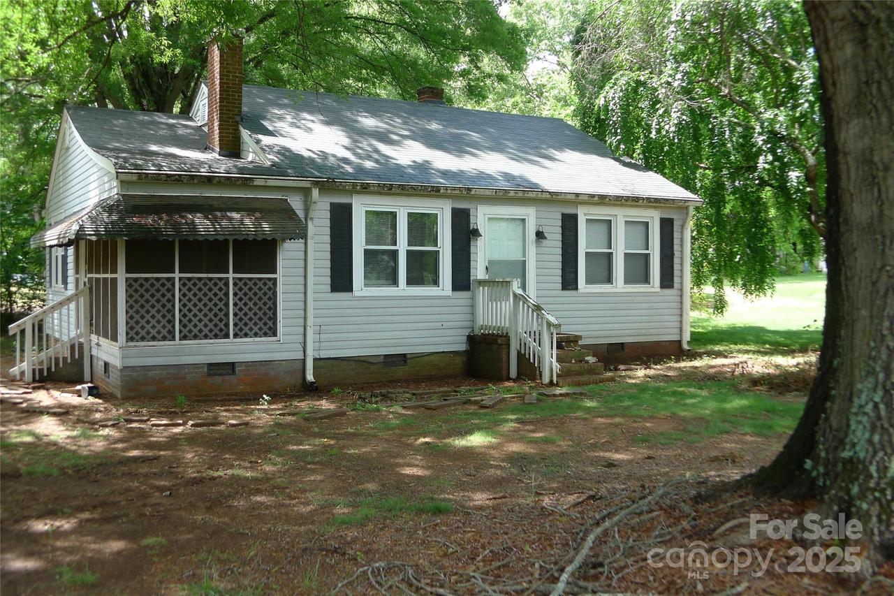 1990 S Us Highway 601 Hwy. #25-26, Mocksville, NC 27028