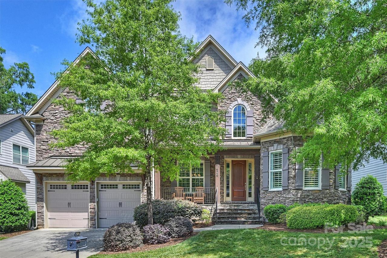 7428 Edenbridge Ln., Charlotte, NC 28226