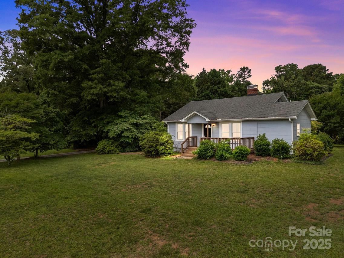 5371 Davidson Rd., Davidson, NC 28036