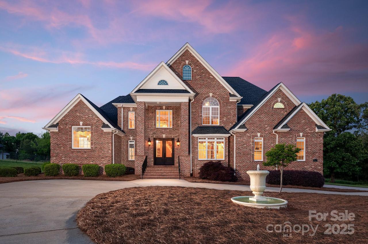 524 N Ingleside Farm Rd., Iron Station, NC 28080