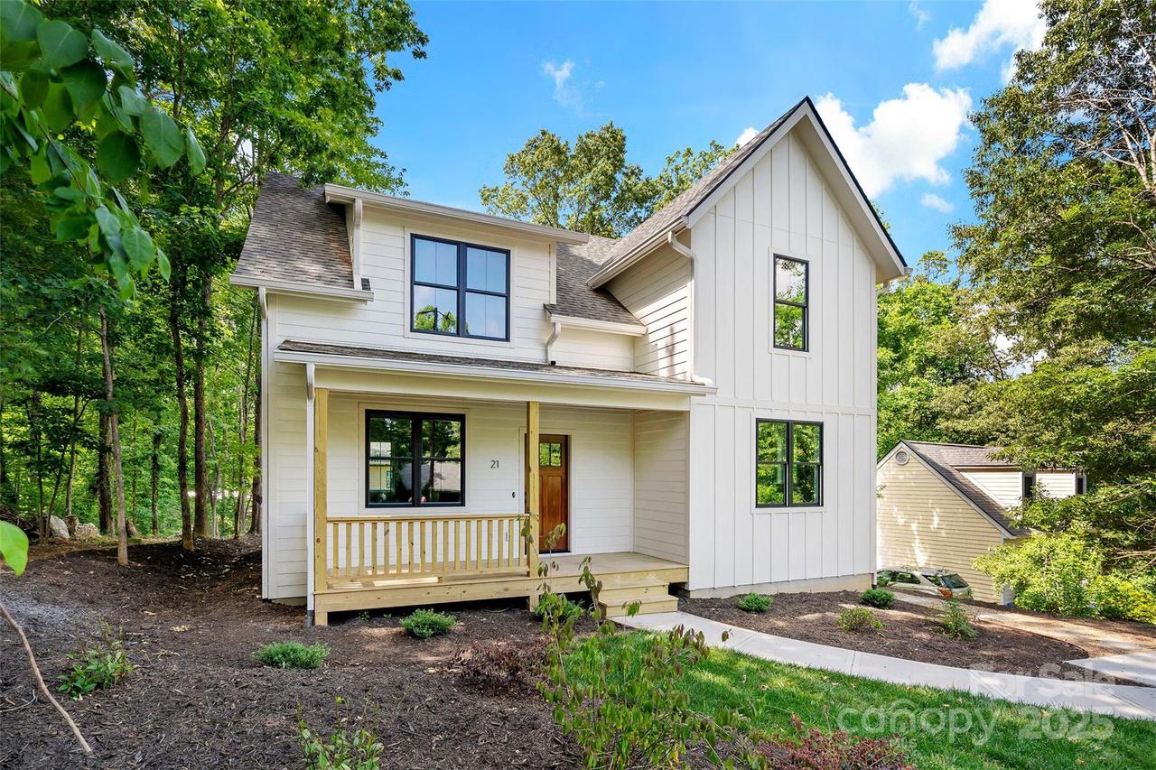 21 Talmadge Ct., Asheville, NC 28806