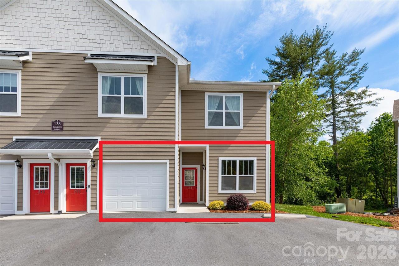 138 Foxden Dr. #102, Fletcher, NC 28732
