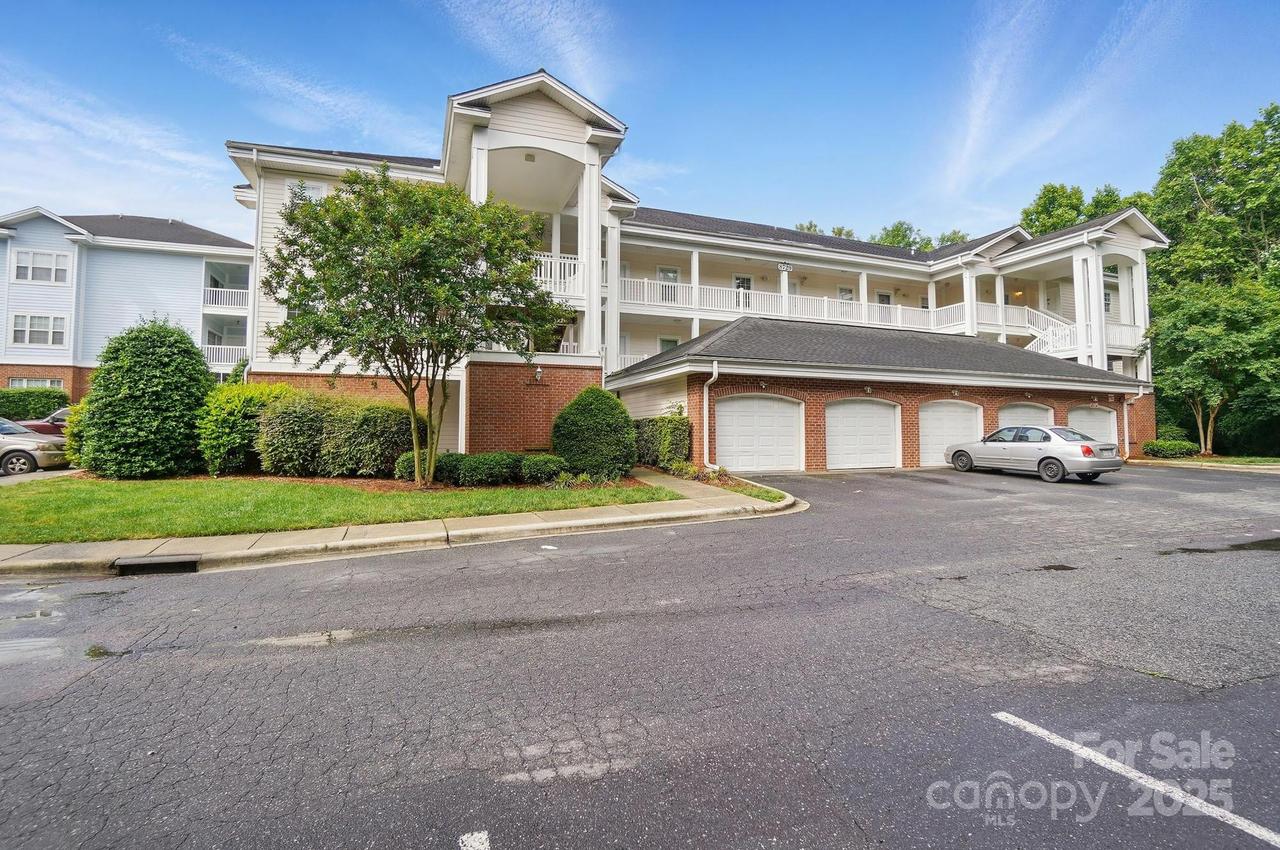 8731 Coralbell Ln., Charlotte, NC 28213
