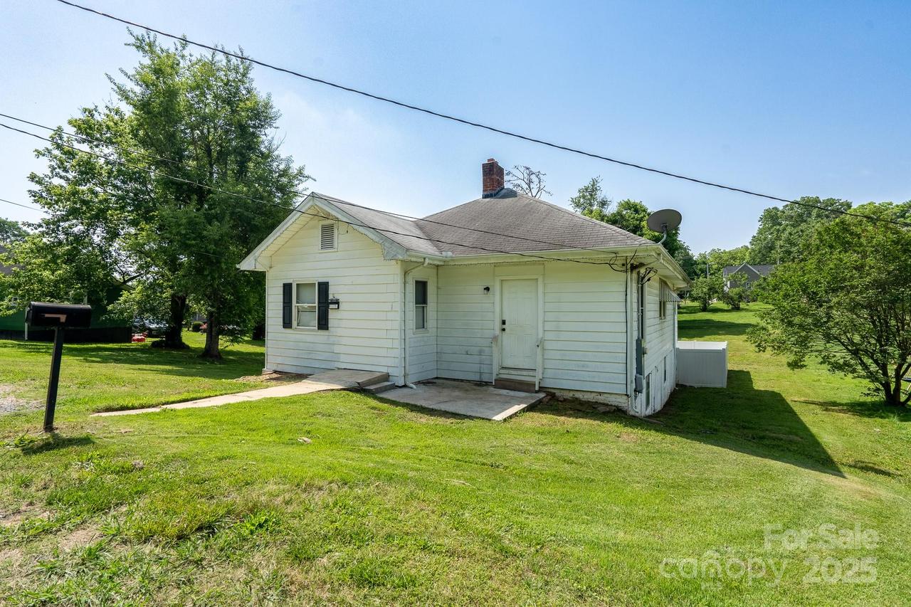 711 Wood St., Albemarle, NC 28001