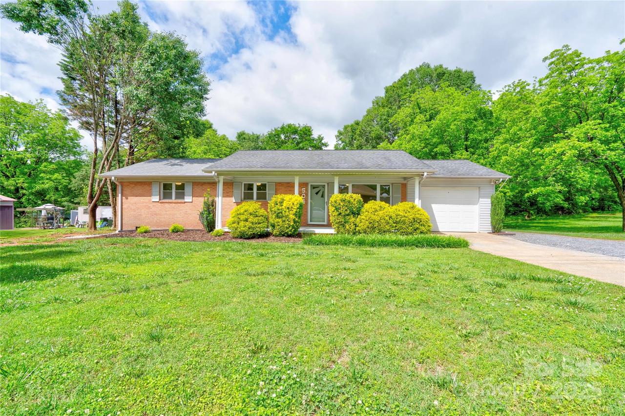 504 Forest Ridge Dr., Shelby, NC 28152
