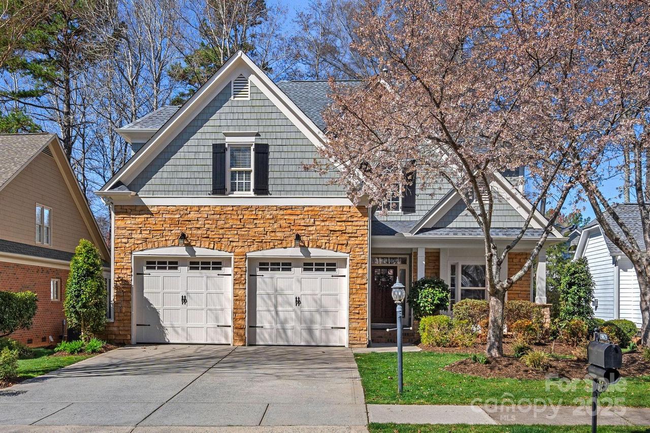 19679 Wooden Tee Dr., Davidson, NC 28036