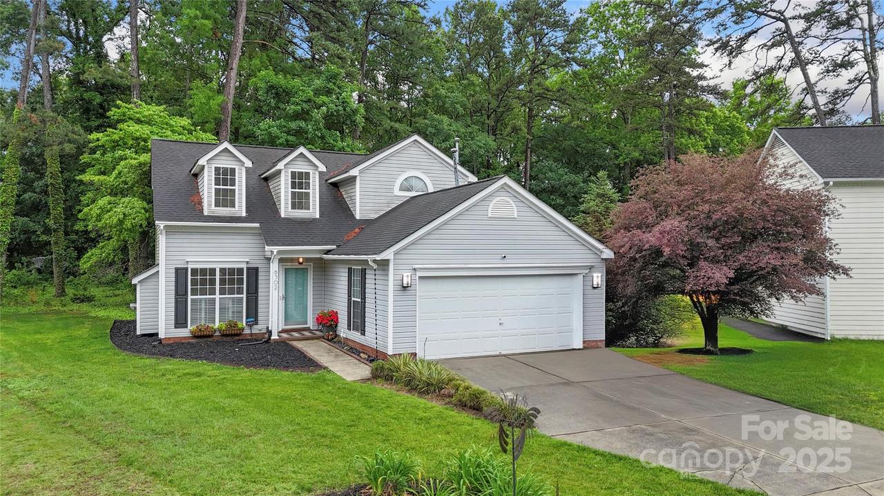 8302 Holbrook Square Ct., Charlotte, NC 28216