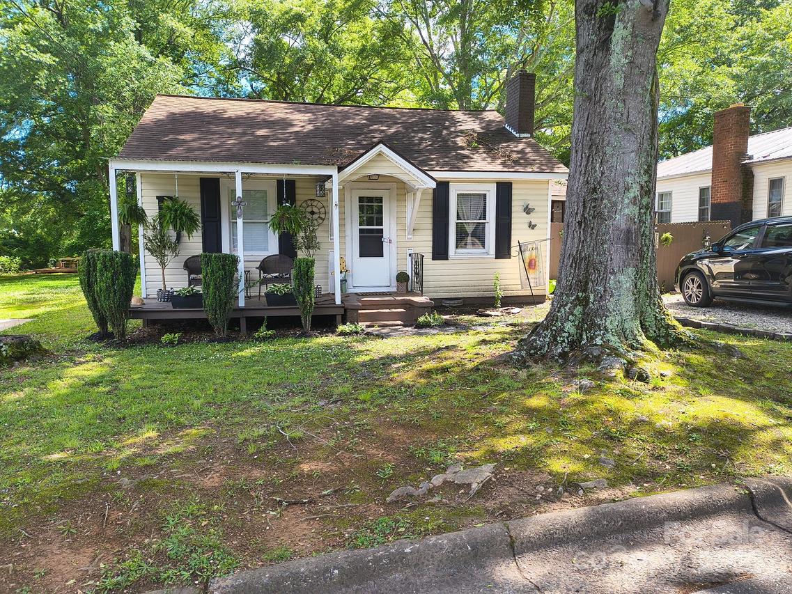 903 W Oak St., Shelby, NC 28150