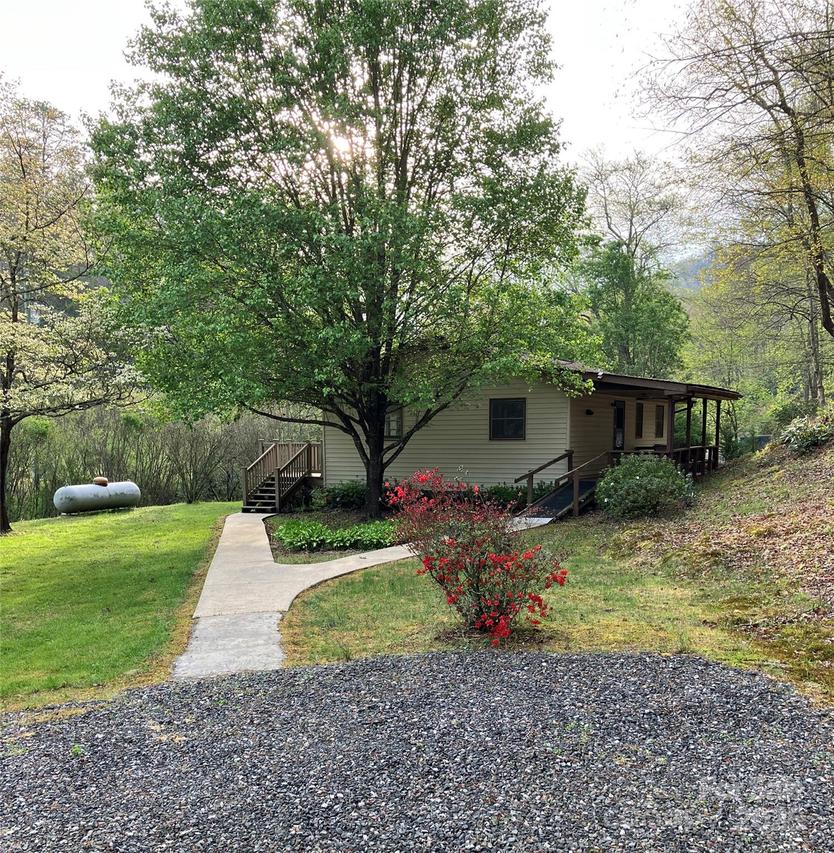 45 Old Cove Rd., Sylva, NC 28779