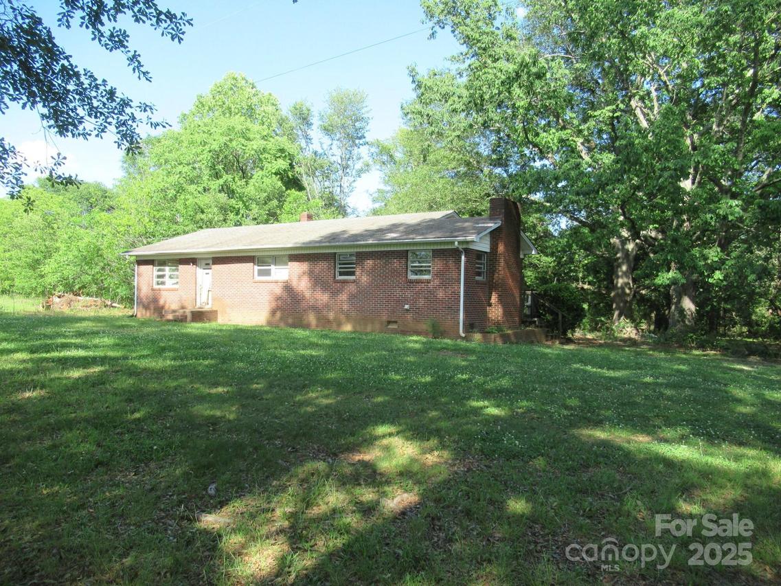 104 Pansy Ln., Grover, NC 28073