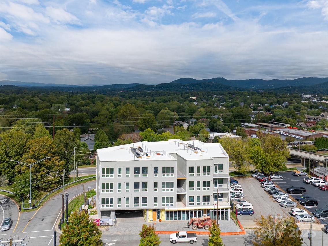 123 Haywood St. #204, Asheville, NC 28801
