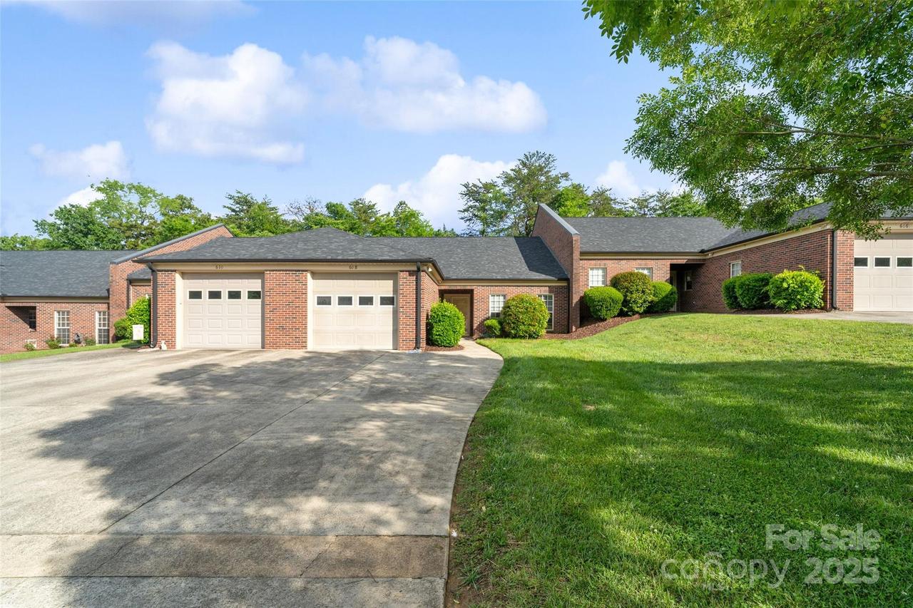 608 Camrose Cir., Concord, NC 28025
