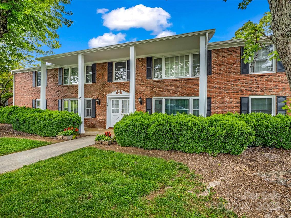 65 Brookside Dr. #35, Hendersonville, NC 28792