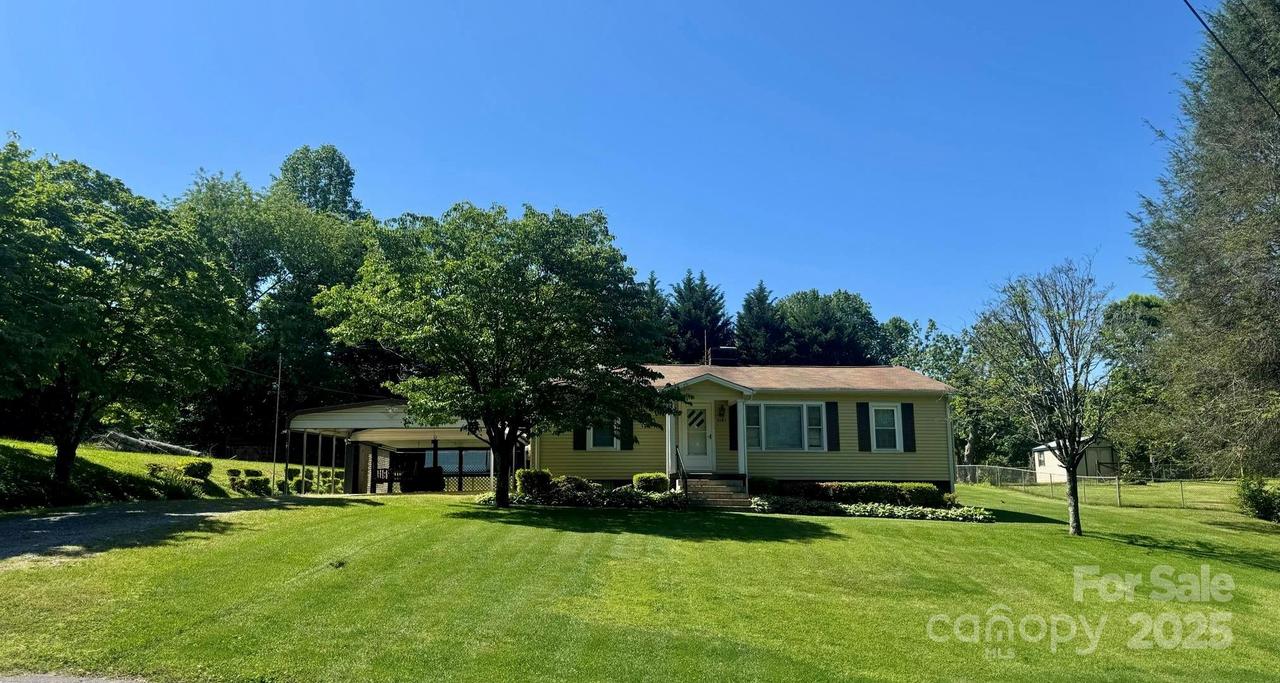 3132 7th Ave., Conover, NC 28613