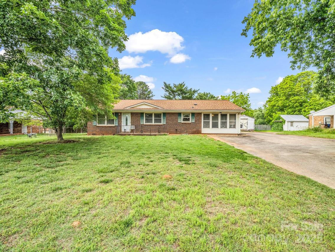 202 College Ave., Shelby, NC 28152