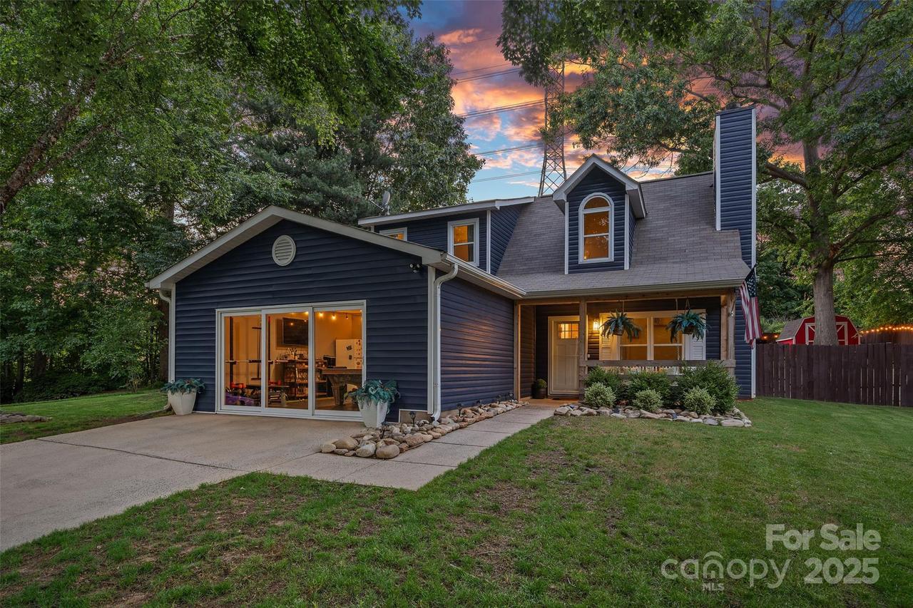 8007 Maxwelton Dr., Huntersville, NC 28078