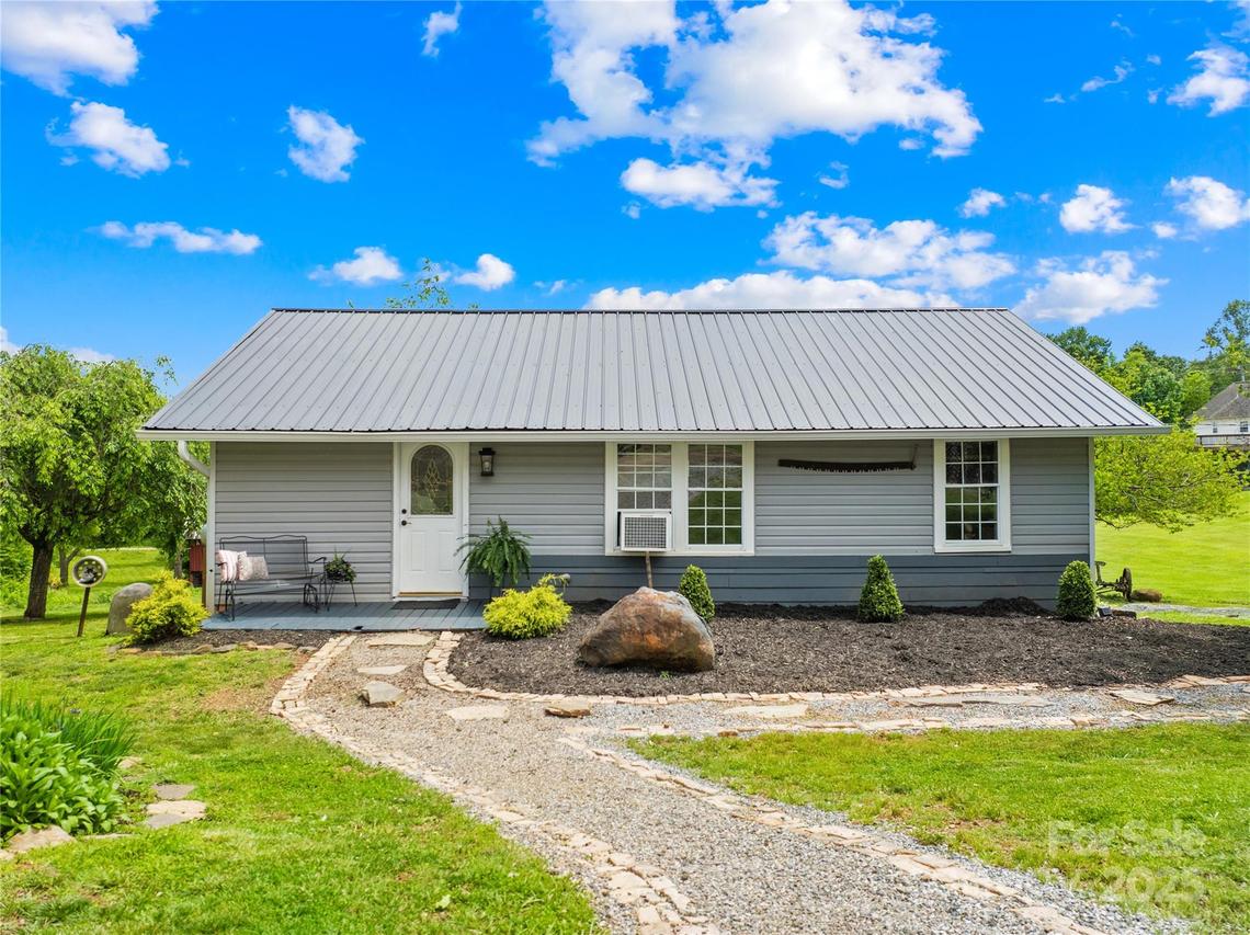 16 Julep Dr., Alexander, NC 28701