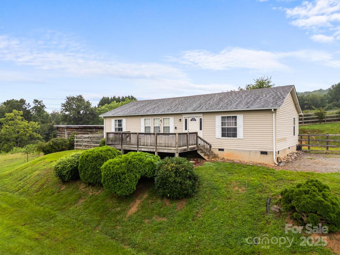 49 Perseverance Dr., Canton, NC 28716