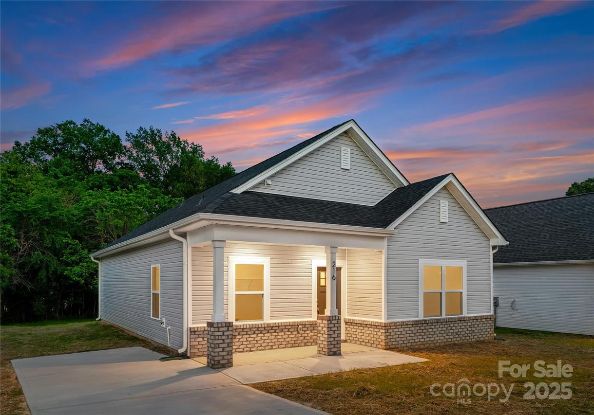 102 W Georgia Ave., Bessemer City, NC 28016