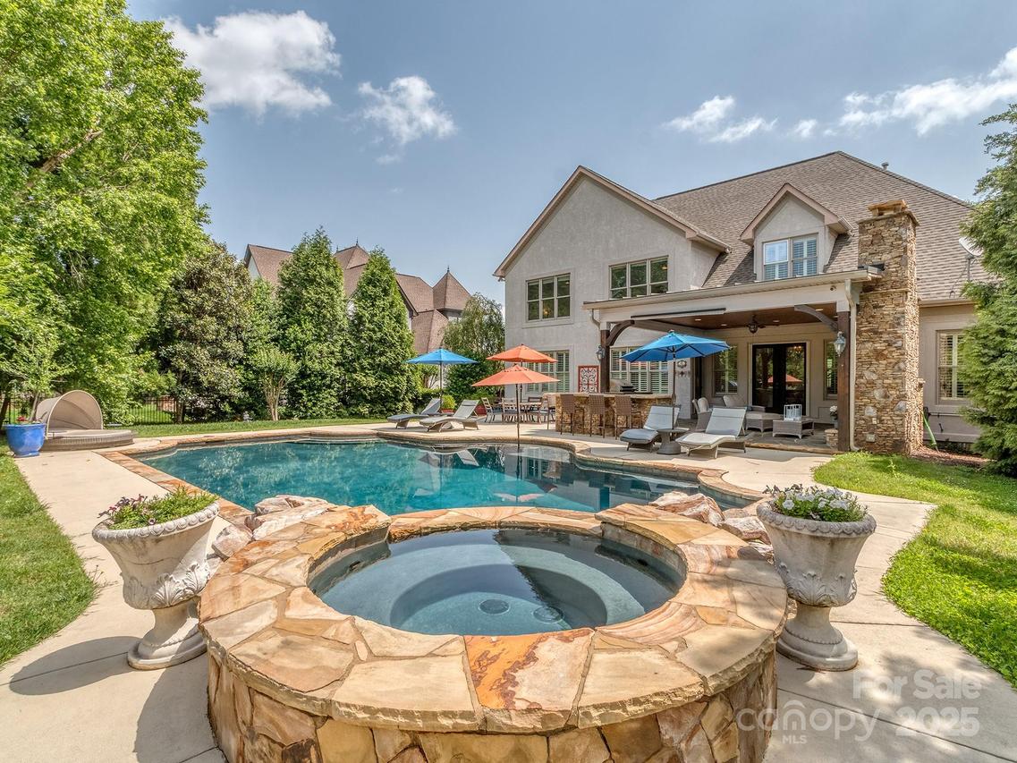 1404 Lookout Cir., Waxhaw, NC 28173