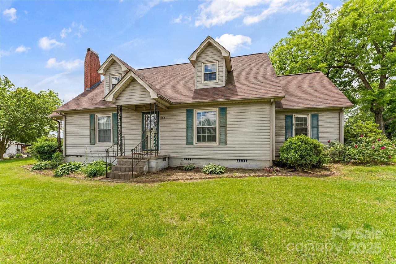 465 South Main St., Granite Falls, NC 28630